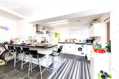 1 bedroom semi-detached house share to rent - Photo 2