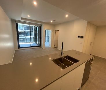 421/327 Northbourne Avenue "De Burgh", Lyneham ACT 2602 - Apartment... - Photo 5