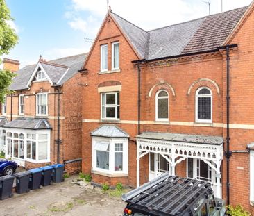 St. Marys Road, Market Harborough, Leicestershire, LE16 7DX - Photo 3