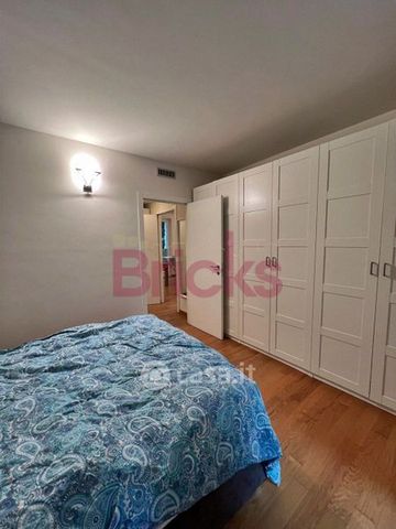 Bilocale in Affitto in Via Raffaello Sanzio 23 a Milano - Photo 2