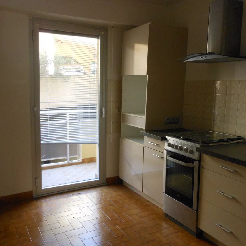 Location Appartement 2 pièces 53m² GRASSE 06130 - Photo 1