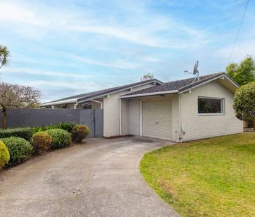 Three Bedroom Home in Prime Waikanae Location - Photo 4