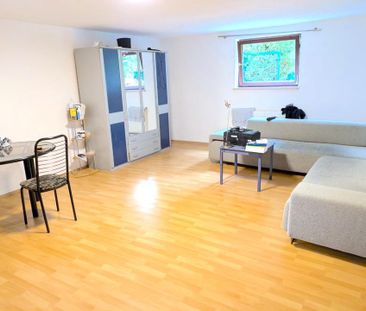 Möbliertes Zimmer in Wohngemeinschaft in Bad Abbach - Photo 1