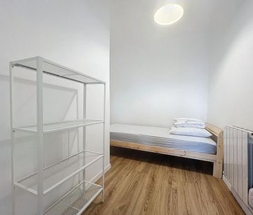 Location Appartement 1 pièce 28m² ARMENTIERES 59280 - Photo 3
