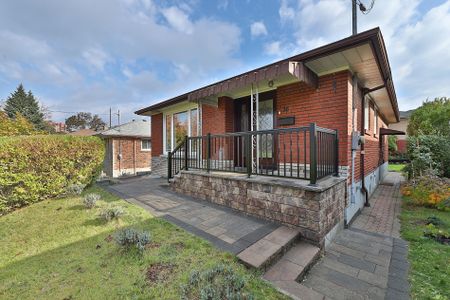 For Lease - 36 Kim Court Unit# Upper, Toronto, Ontario - Photo 2