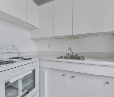 48 Isabella — Studio - Photo 1