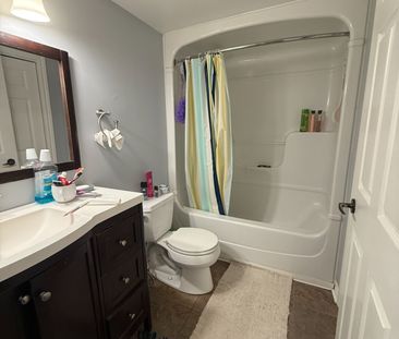 For Lease - 4025 Kilmer Drive Unit# 410, Burlington, Ontario - Photo 6