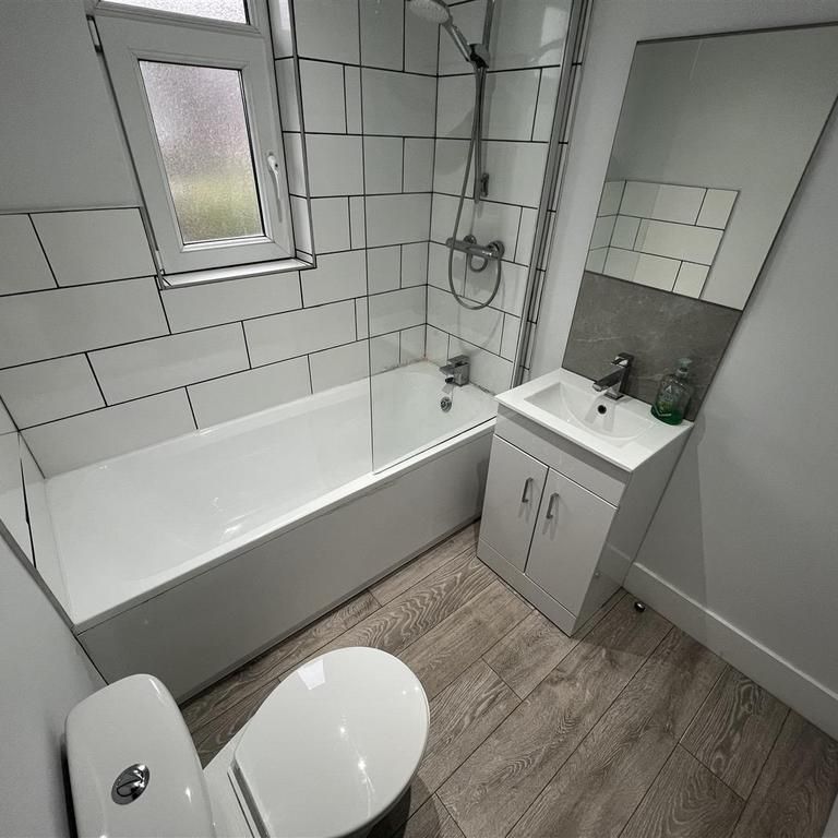 2 bedroom semi-detached house to rent - Photo 1