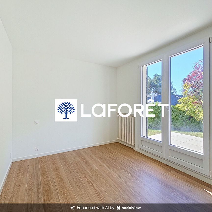 Tout savoir sur cette maison à Crespières - Photo 1