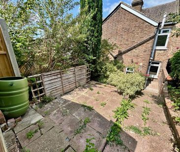 2 bedroom terraced house to rent - Photo 6