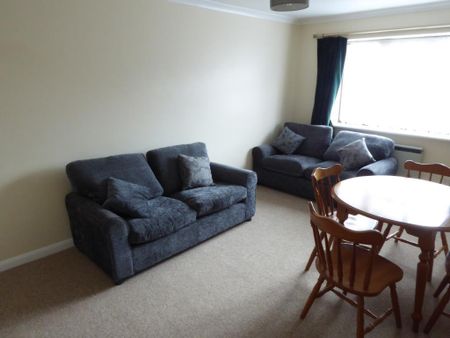 1 bedroom ground floor flat to rent - Photo 3
