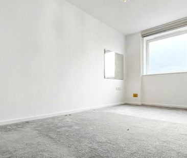 2 bedroom property to rent - Photo 4