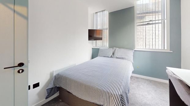 5 bedroom terraced house to rent - Photo 1