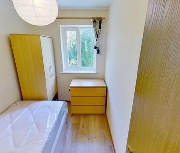 3 bedroom terraced house to rent - Photo 6