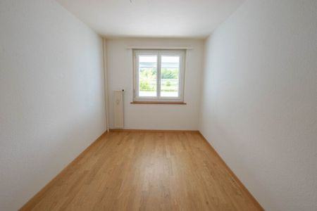Comfortable 4-room apartment on a mezzanine for rent - Photo 2