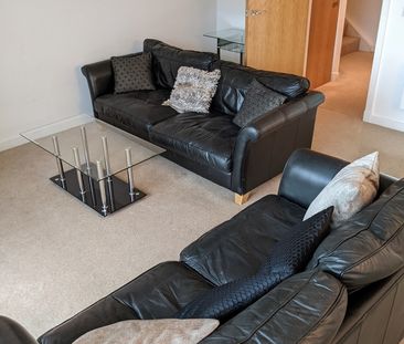 2 Bed Flat, River Crescent, NG2 - Photo 1