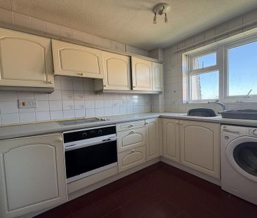 2 bedroom flat to rent - Photo 6