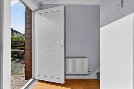 19 Woodbreda Avenue, Belfast, BT8 7JJ - Photo 3
