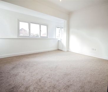 2 bedroom maisonette to rent - Photo 2