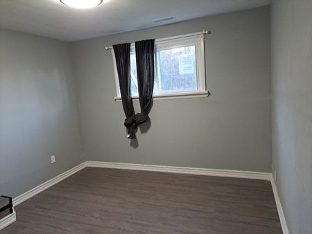 For Lease - 356 Barrie Road Unit# 3, Orillia, Ontario - Photo 4