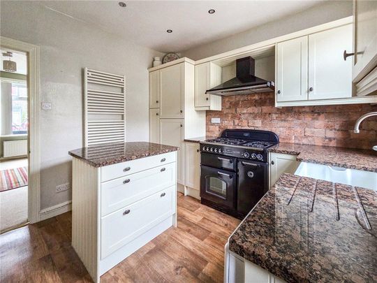 2 bedroom terraced house to rent - Photo 1