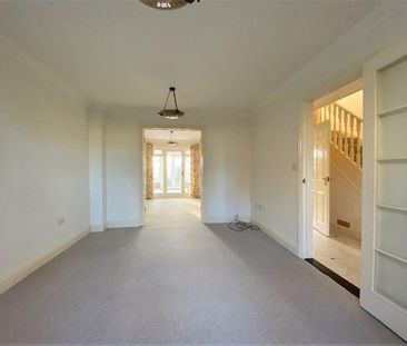 3 bedroom terraced house to rent - Photo 2