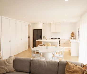 Stunning Botanic Beauty – Your Peaceful Picton Retreat Awaits - Photo 4