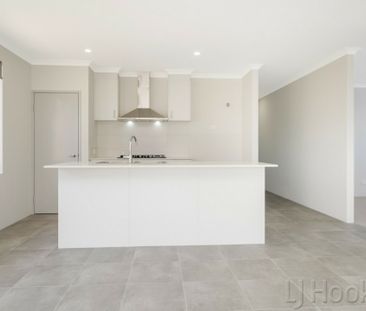 Near new seaside home - Photo 5