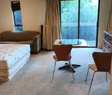 Charming Remuera 1BR Garden Flat! - Photo 1