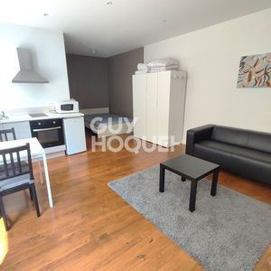 STUDIO MEUBLE ENTIEREMENT RENOVE EN CENTRE VILLE AU CALME - Photo 2