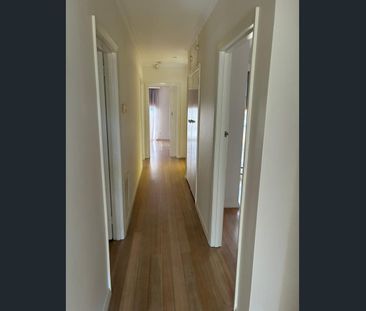 Coastal Charm & Comfort - Photo 6