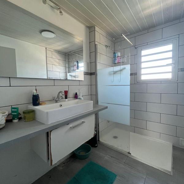 Location Appartement 2 pièces Meublé 114m² LE TAMPON 97430 - Photo 1