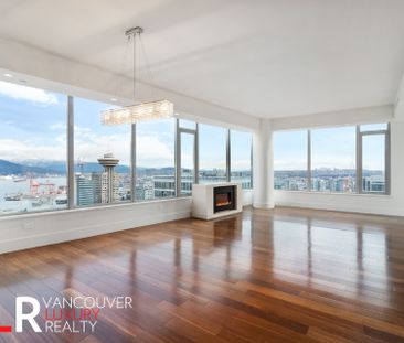 Condo in Downtown Vancouver, BC - Photo 1
