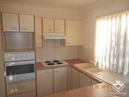 Large, spacious, open plan duplex villa available for rent in Carrara PRICE DROPPED - Photo 1