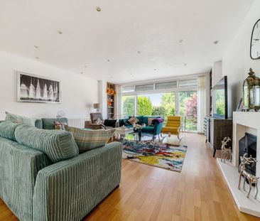 4 bedroom detached house to rent - Photo 3