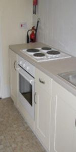 Studio to rent - Photo 3