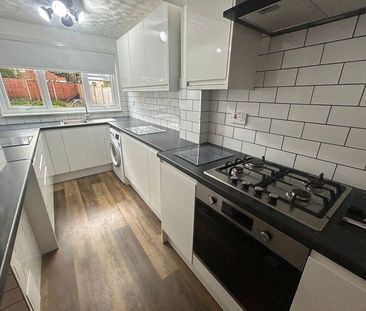 3 bedroom terraced house to rent - Photo 5