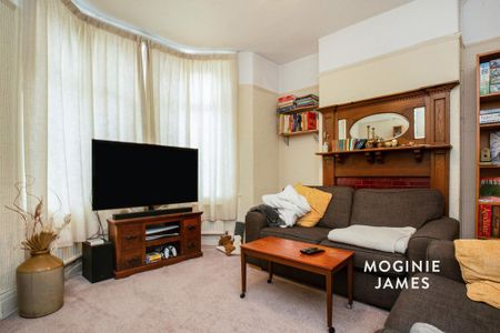 3 bedroom terraced house to rent - Photo 2