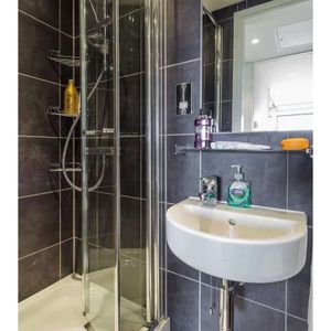 Room in a Shared Flat, Westminster Bridge Road, SE1 - Photo 3