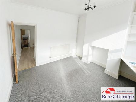 2 bedroom terraced house to rent - Photo 5