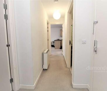 Prince Regent Road, Hounslow, TW3 - Photo 4