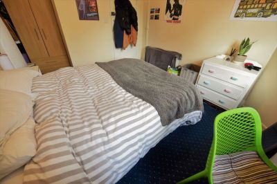 7 bedroom House in Richmond Mount, Leeds - Photo 3