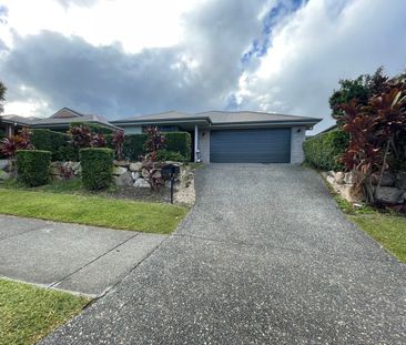Beautiful home in supreme location - Photo 2