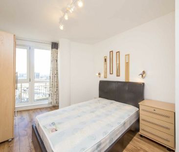 Arnhem Place Arnhem Place, E14 - Photo 3