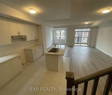 For Lease - 2001 Cameron Lott Crescent, Oshawa, Ontario - Photo 2