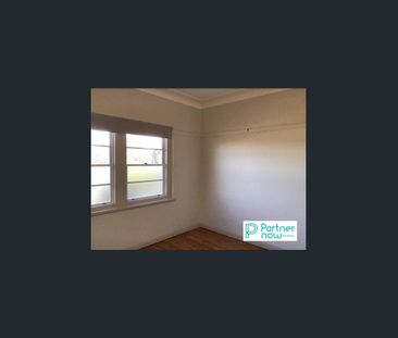 Two-Bedroom Home in Inner West - Photo 4