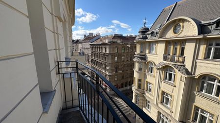 Repräsentation groß geschrieben: Altbauwohnung mit 138 qm und 12 qm Balkon - Photo 2