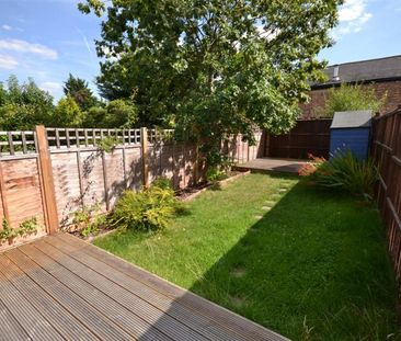 2 bedroom maisonette to rent - Photo 6