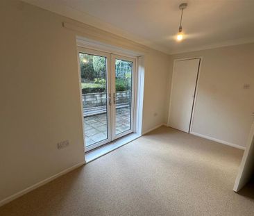 2 bedroom maisonette to rent - Photo 5