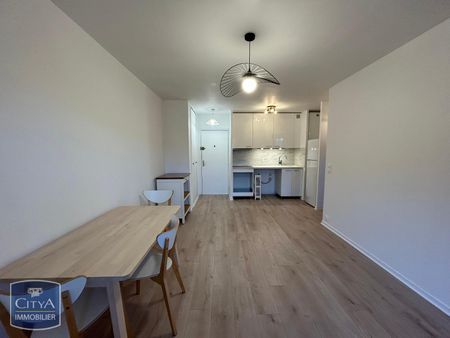 Location Appartement 2 pièces 35m² BLONVILLE SUR MER 14910 - Photo 2